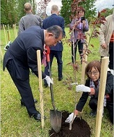 松澤会長と平野久美子氏